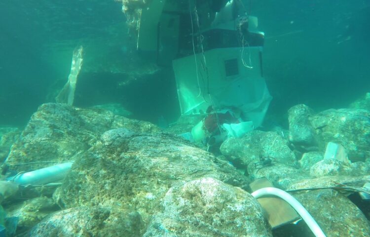 Recupero detriti dal fondale marino presso Torre dei Corsari